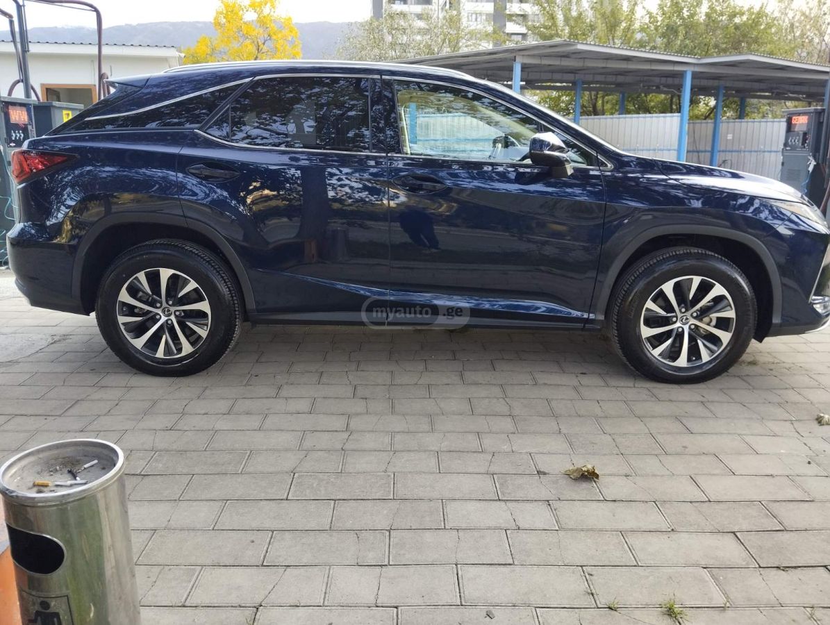 Lexus Base 4dr Front-Wheel Drive Aut — миниатюра 6