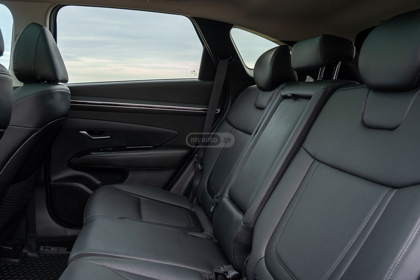 Hyundai Limited 4dr All-Wheel Drive Au — миниатюра 4