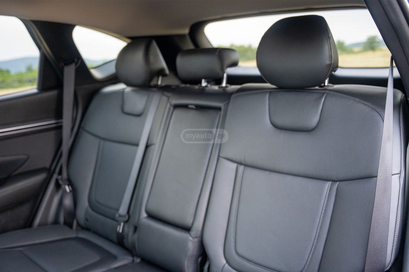 Hyundai SEL 4dr All-Wheel Drive Automa — миниатюра 4