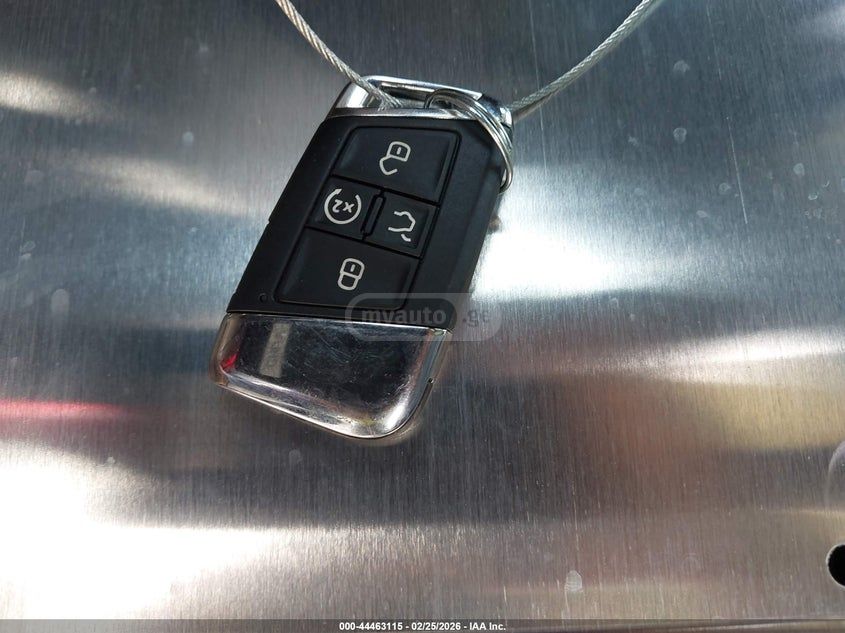 Volkswagen Atlas - фото 10