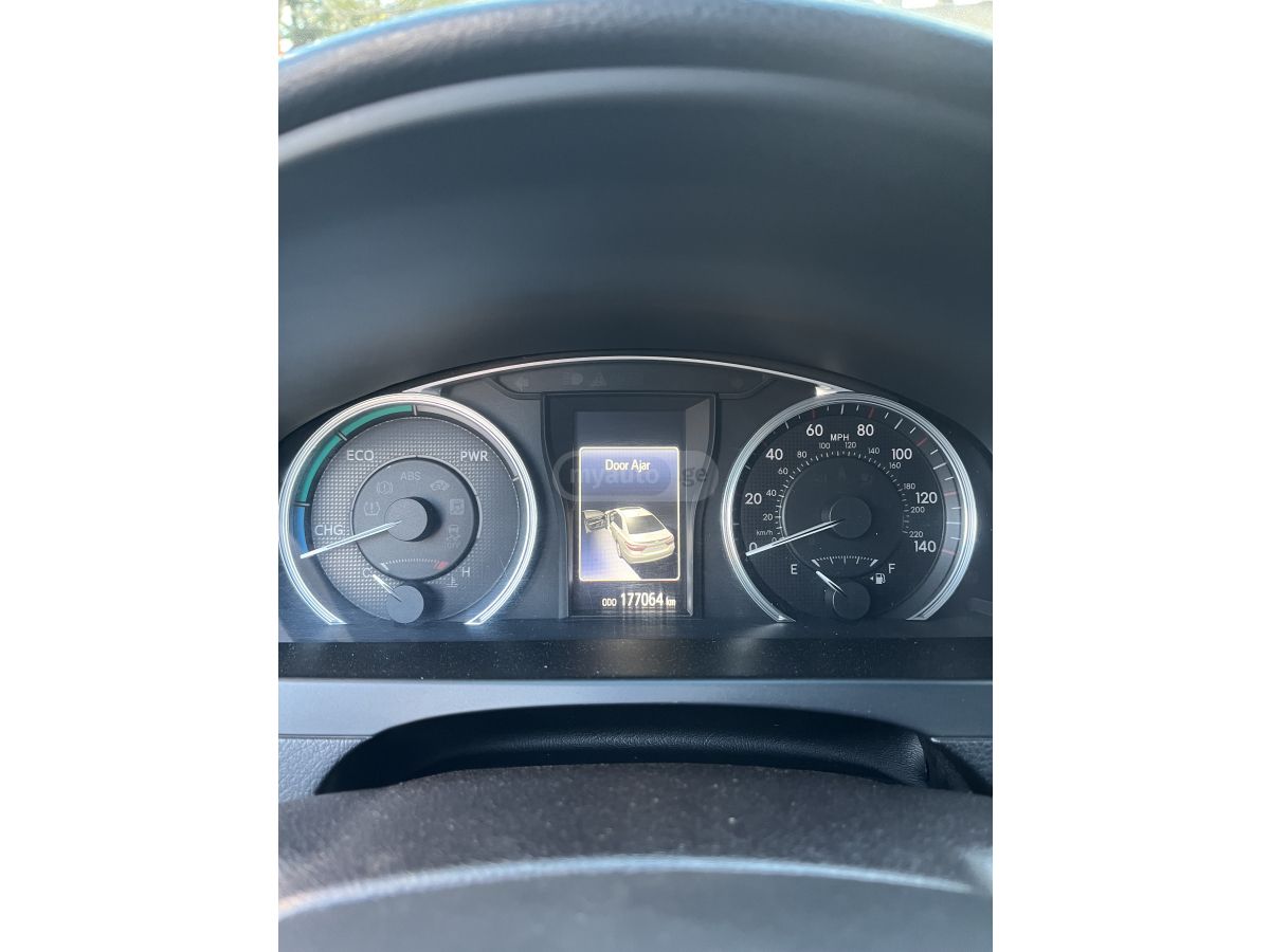 Toyota Camry - фото 13