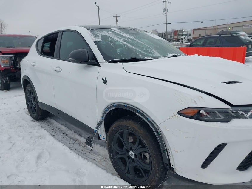 Dodge Hornet 2023 — миниатюра 6