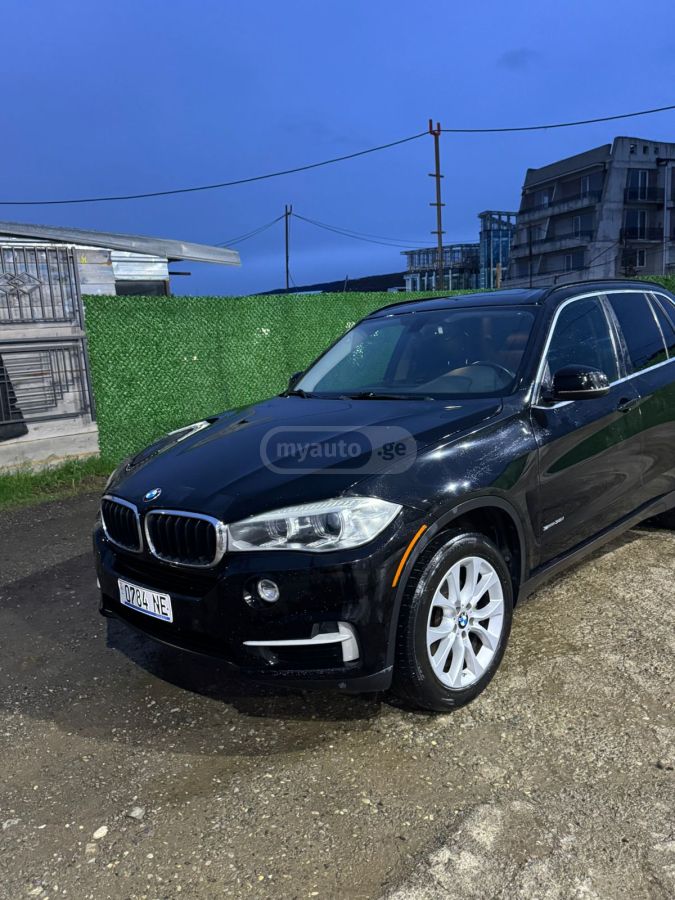 BMW X5 - фото 1