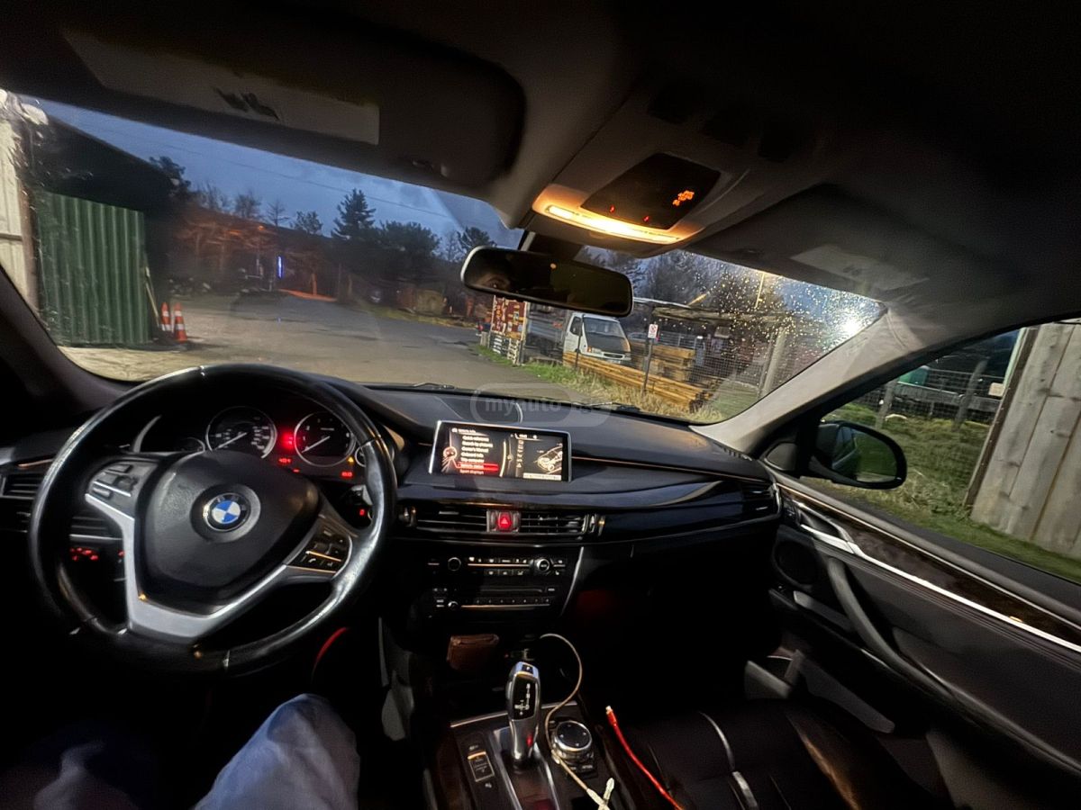 BMW X5 - фото 10