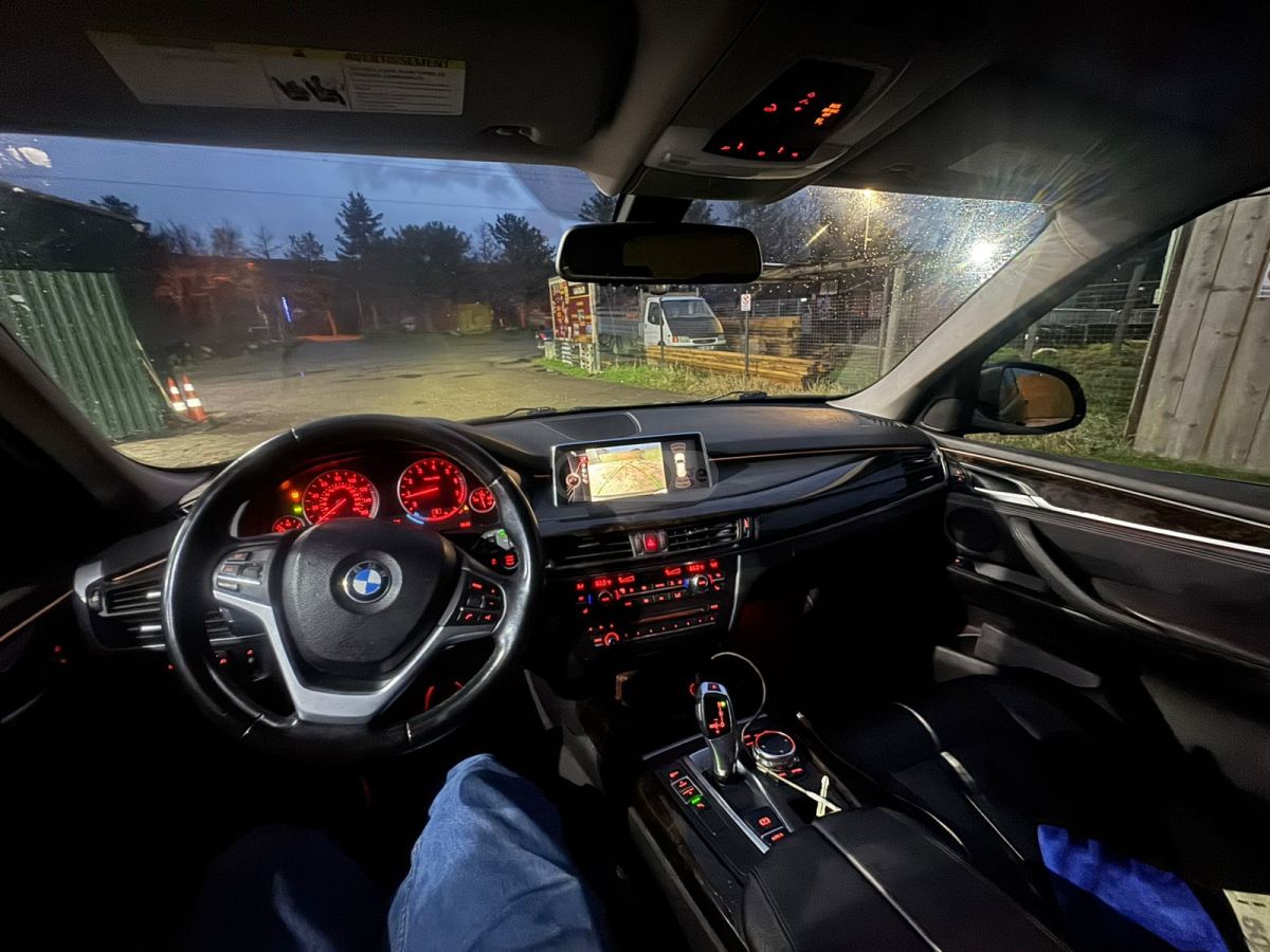 BMW X5 - фото 14