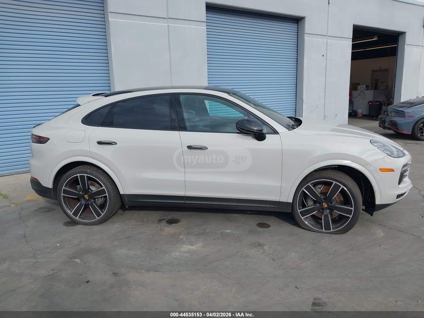 Porsche Cayenne - фото 11