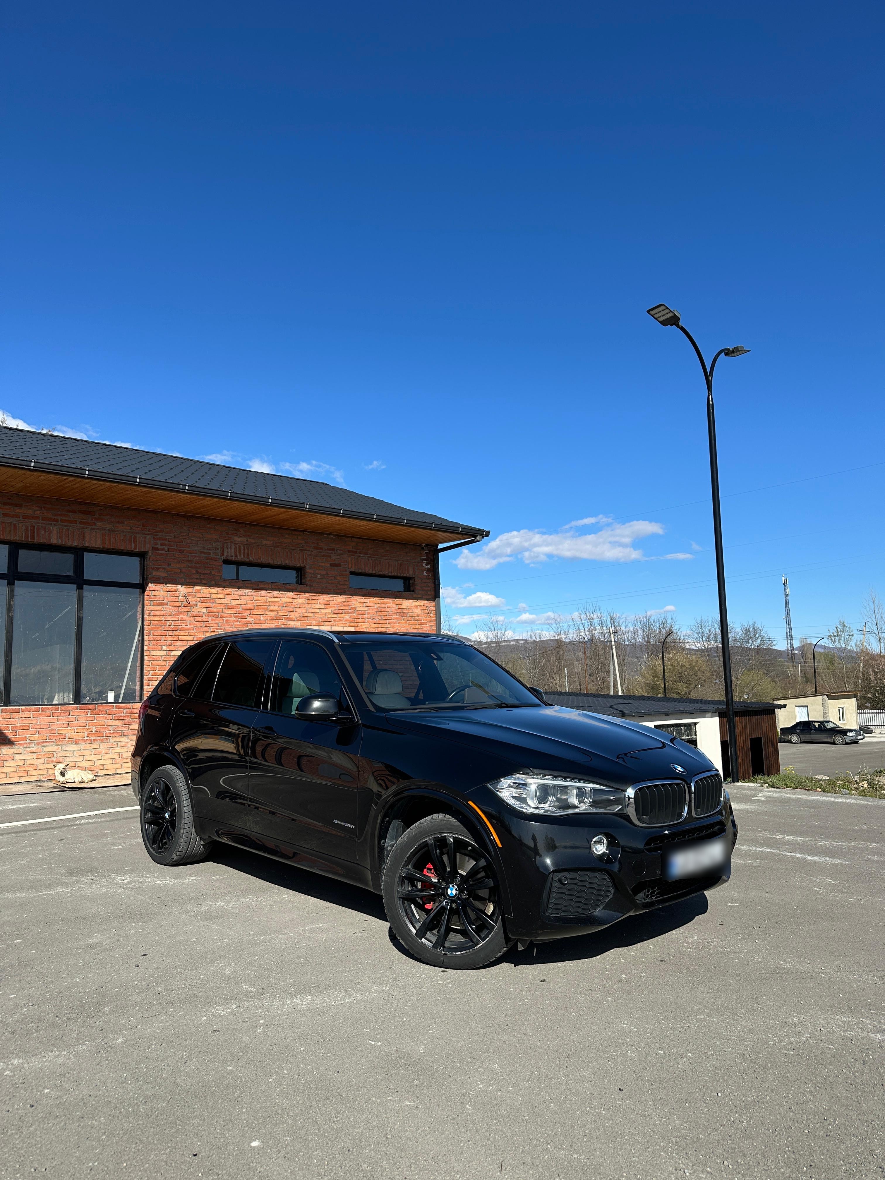 BMW X5 - фото 2