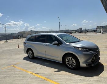 ToyotaSienna2021