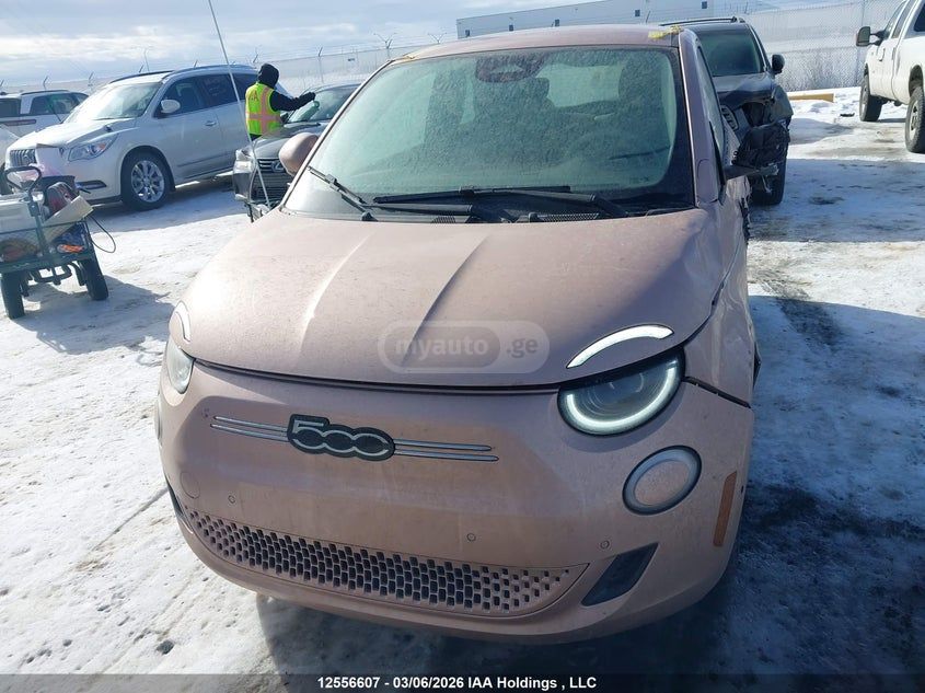 Fiat 500e 2024 — миниатюра 12