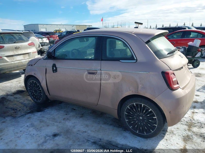 Fiat 500e 2024 — миниатюра 14
