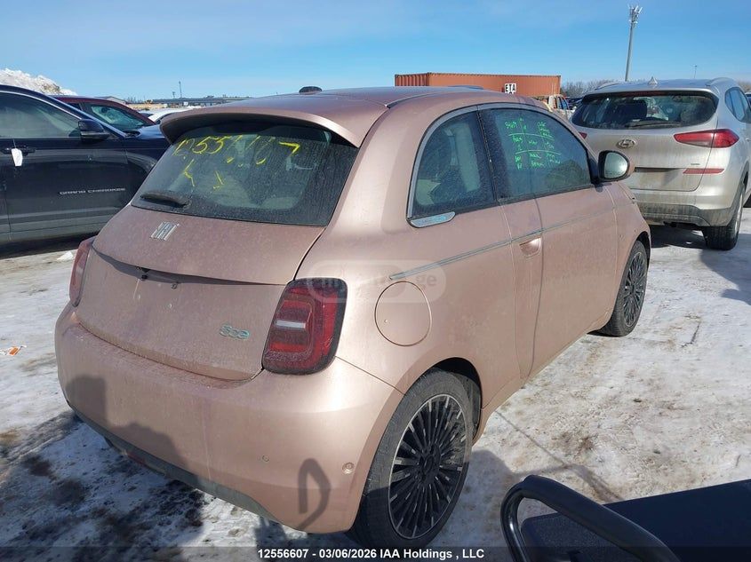 Fiat 500e 2024 — миниатюра 4