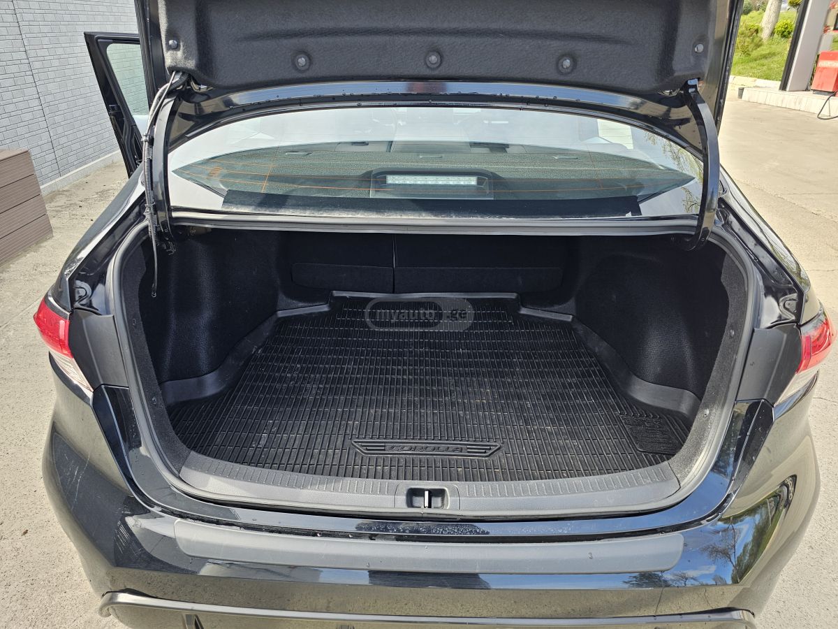 Toyota Corolla - фото 11