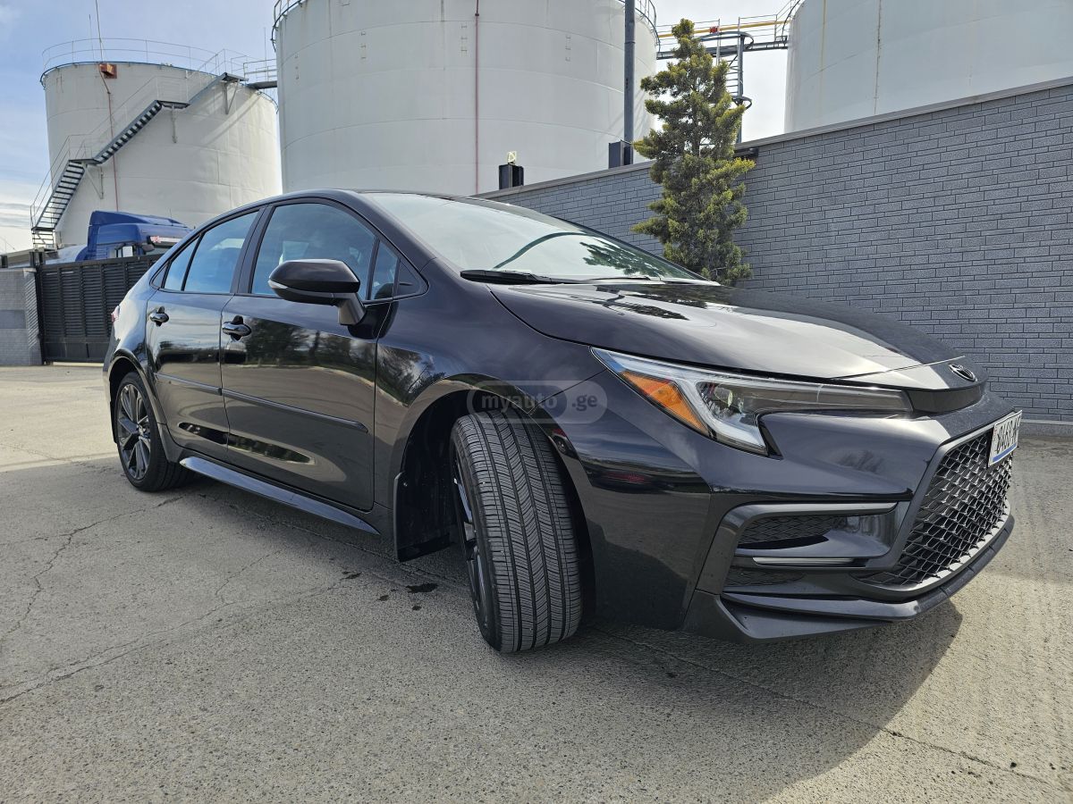 Toyota Corolla - фото 2