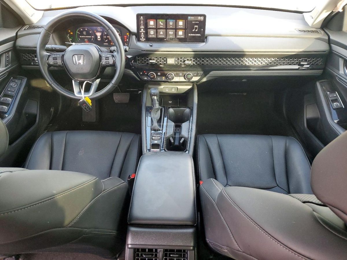 Honda Touring 4dr Sedan CVT — миниатюра 7