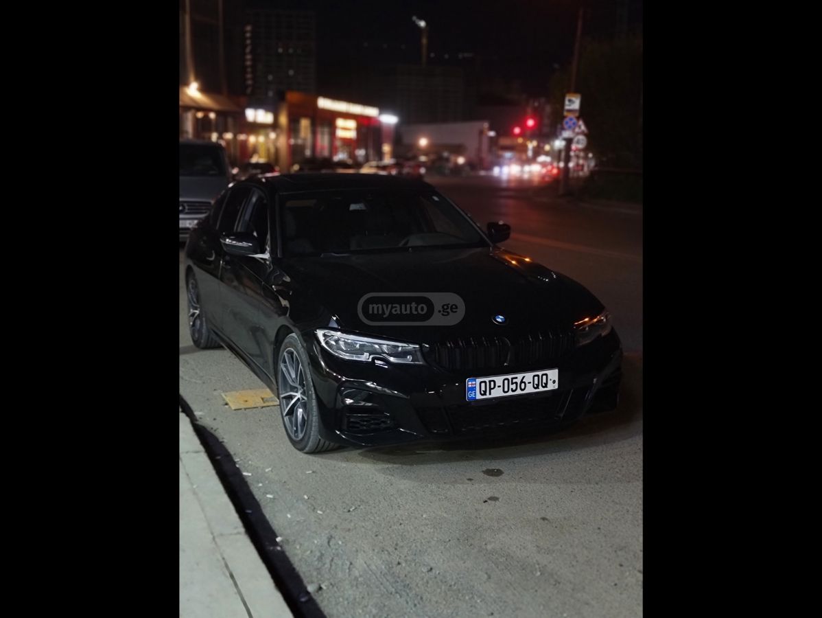 BMW 330 - фото 1