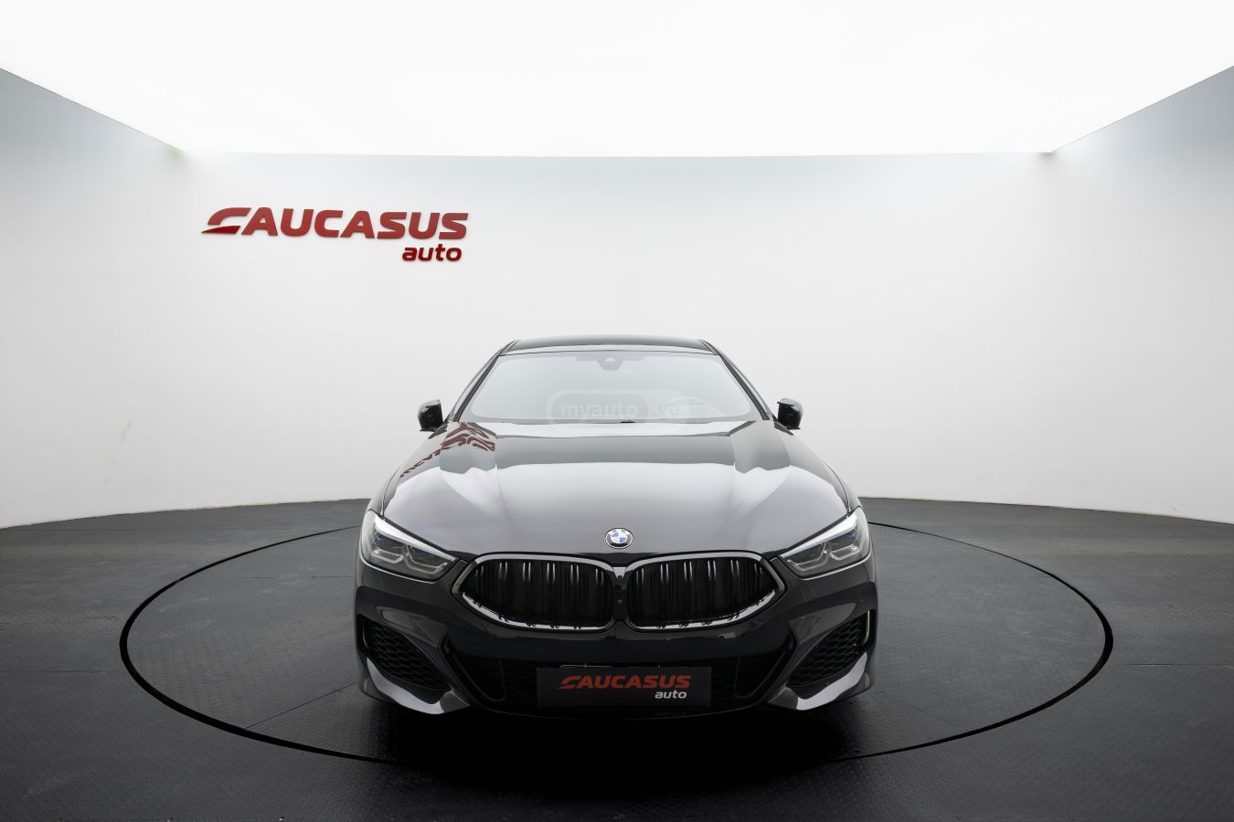 BMW Bmw 840i — миниатюра 2