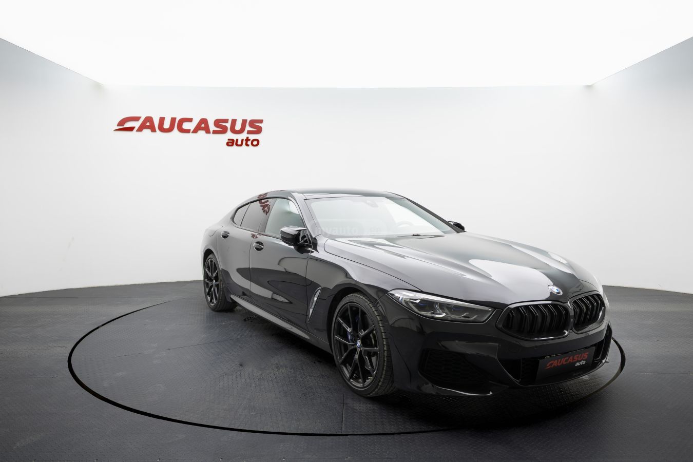 BMW Bmw 840i — миниатюра 3