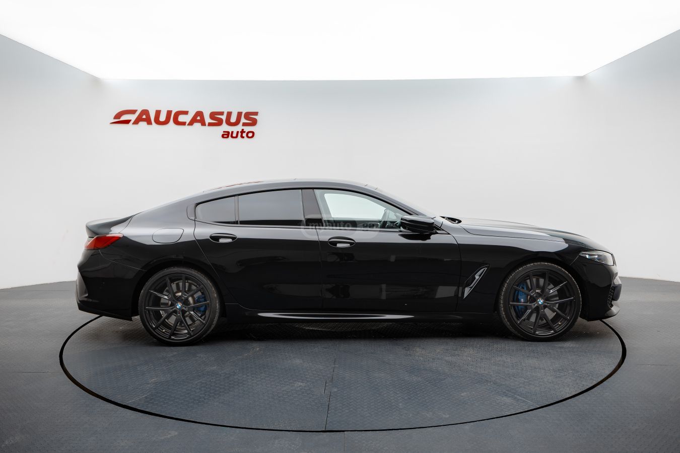 BMW Bmw 840i — миниатюра 4