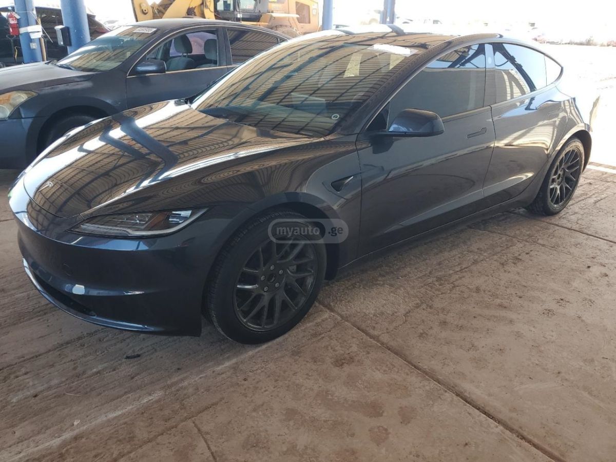 Tesla Model 3 2025 — миниатюра 2