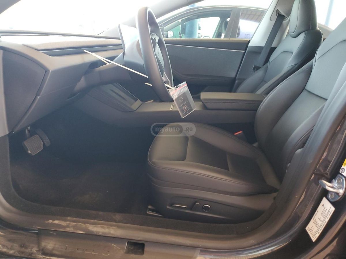 Tesla Model 3 2025 — миниатюра 7