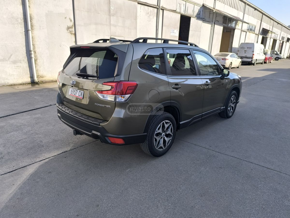 Subaru Premium 4dr All-Wheel Drive CV — миниатюра 3