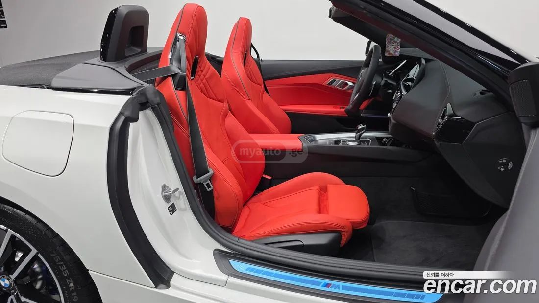 BMW Z4 2025 — миниатюра 11