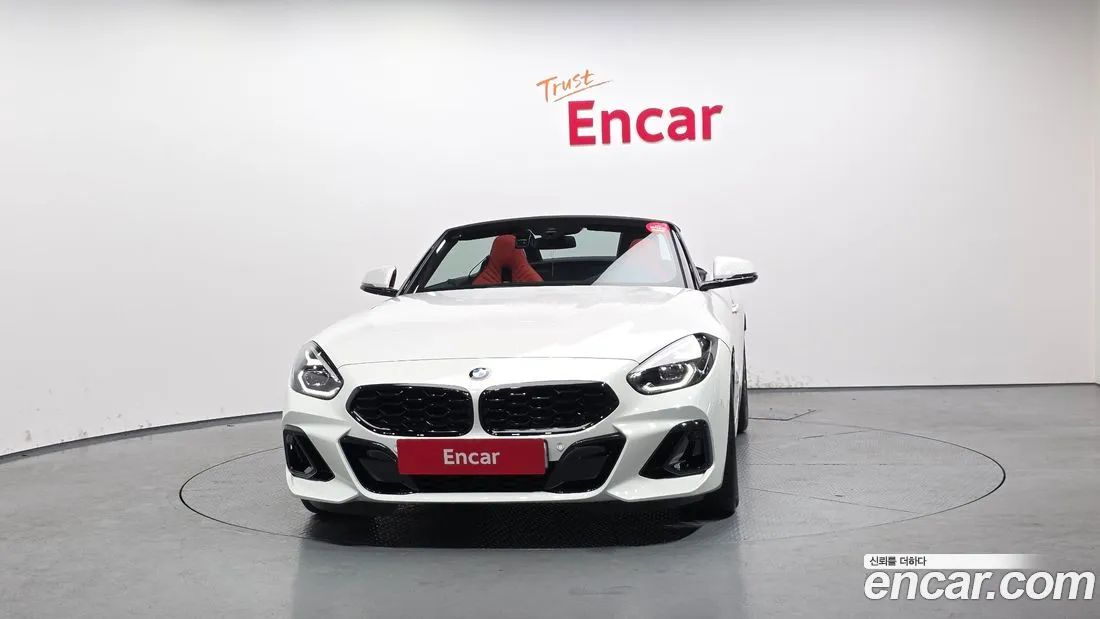 BMW Z4 2025 — миниатюра 3