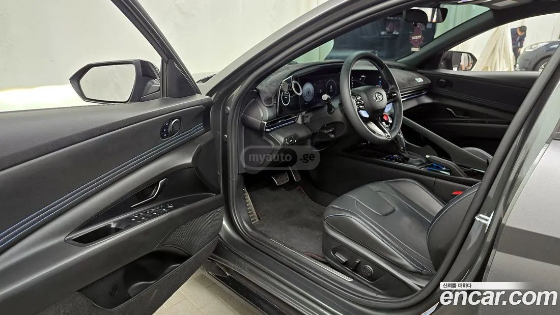 Hyundai Elantra - фото 10