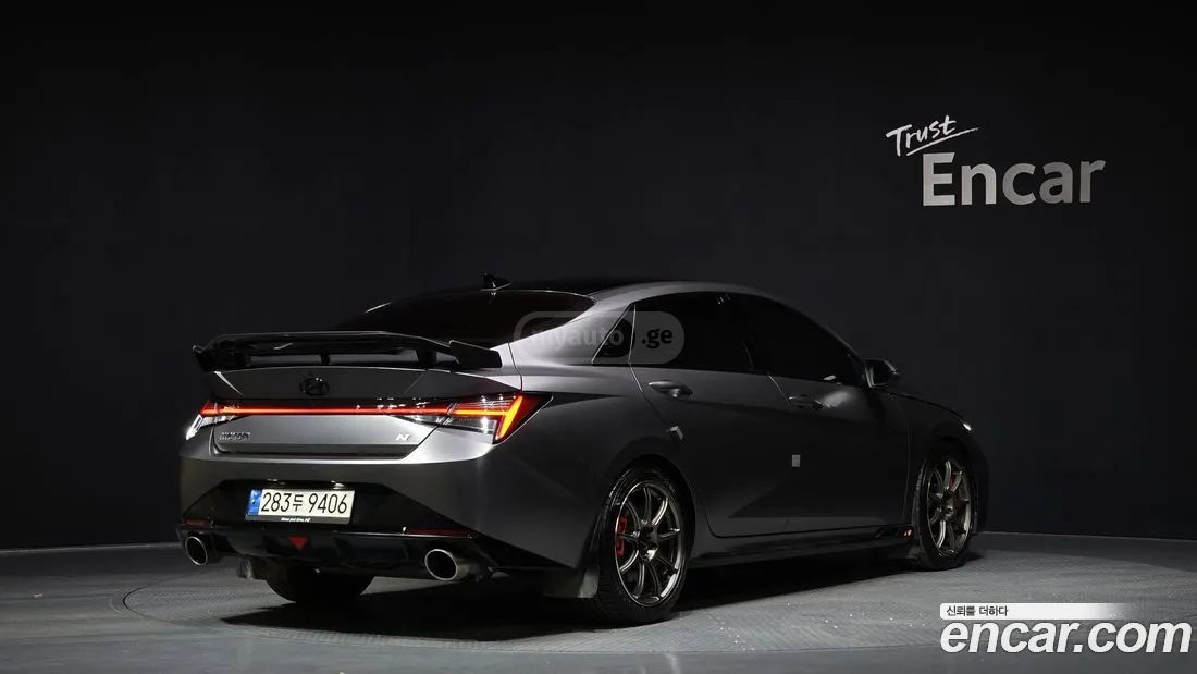 Hyundai Elantra - фото 2