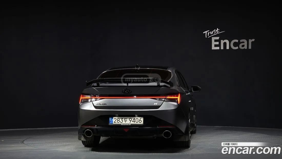 Hyundai Elantra - фото 4