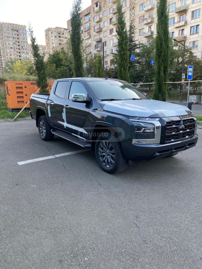 Mitsubishi L 200 - фото 1