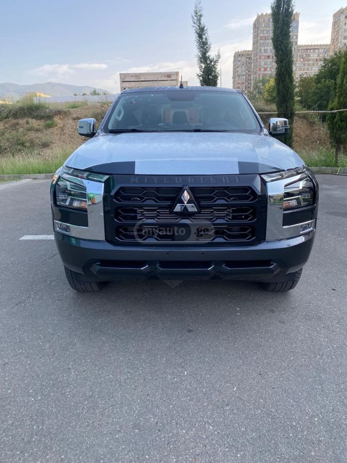 Mitsubishi L 200 - фото 3