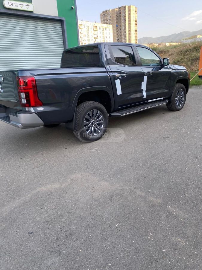 Mitsubishi L 200 - фото 5