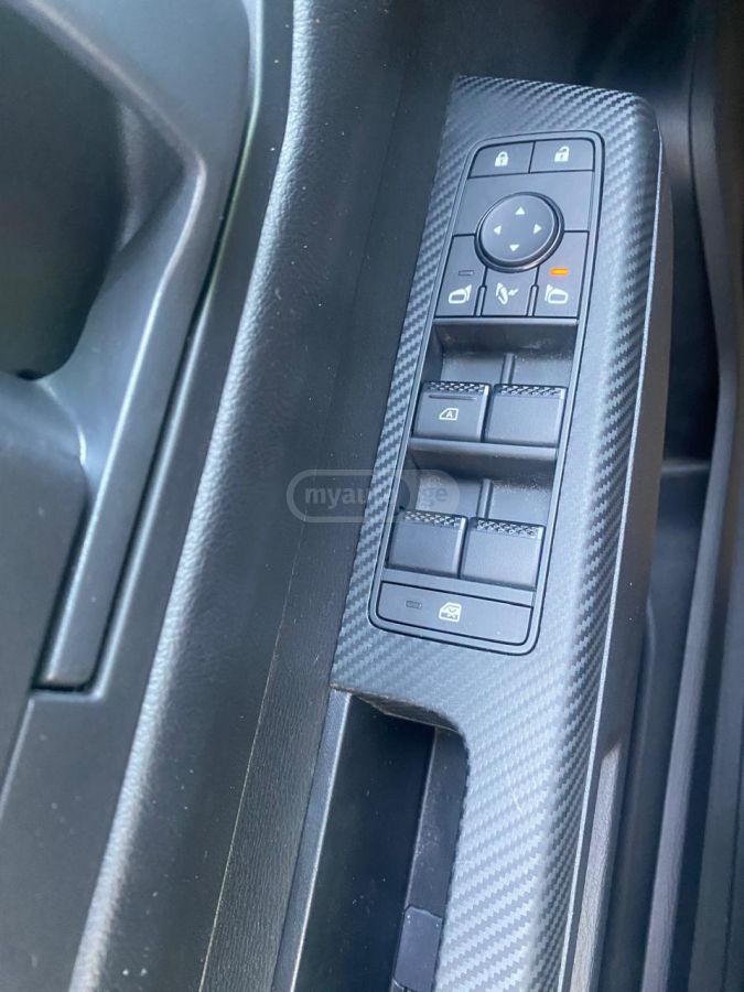 Mitsubishi L 200 - фото 9