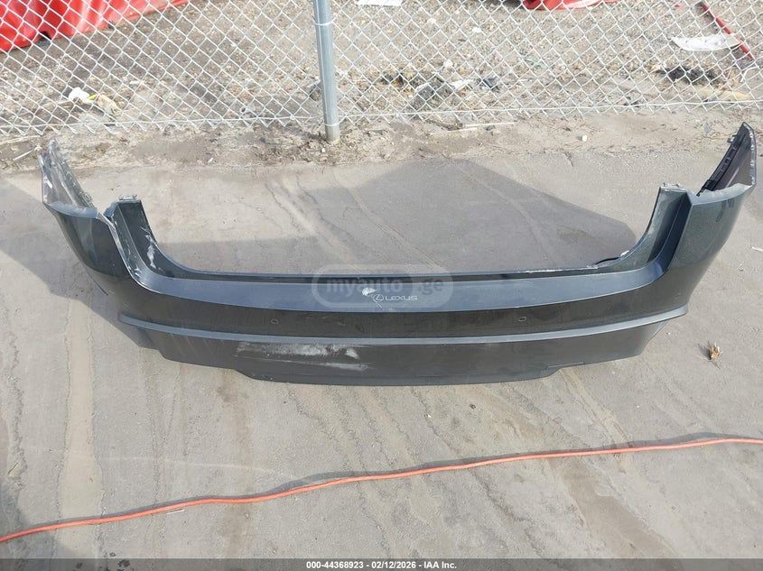 Lexus IS 300 2024 — миниатюра 11