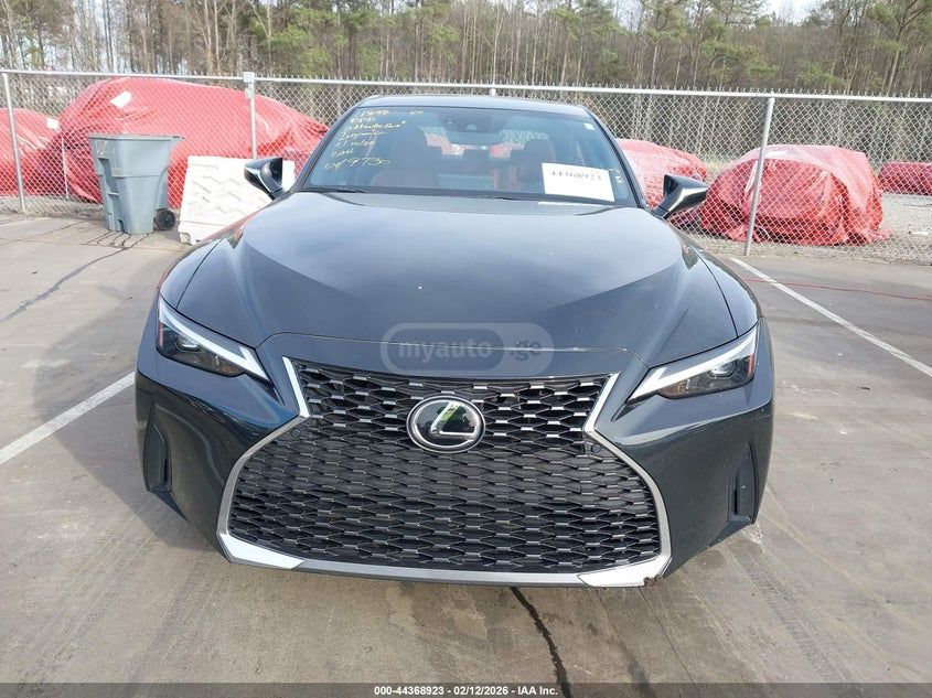 Lexus IS 300 2024 — миниатюра 12