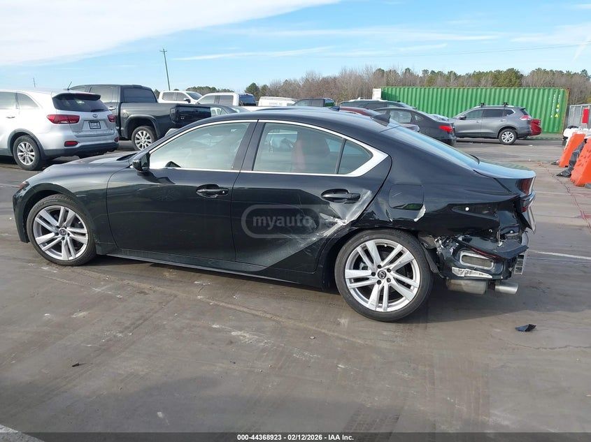 Lexus IS 300 2024 — миниатюра 14