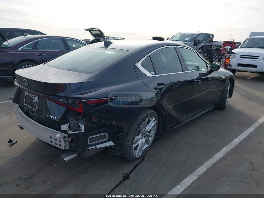 Lexus IS 300 2024 — миниатюра 4