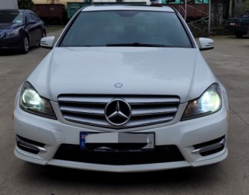 Mercedes-BenzC 250