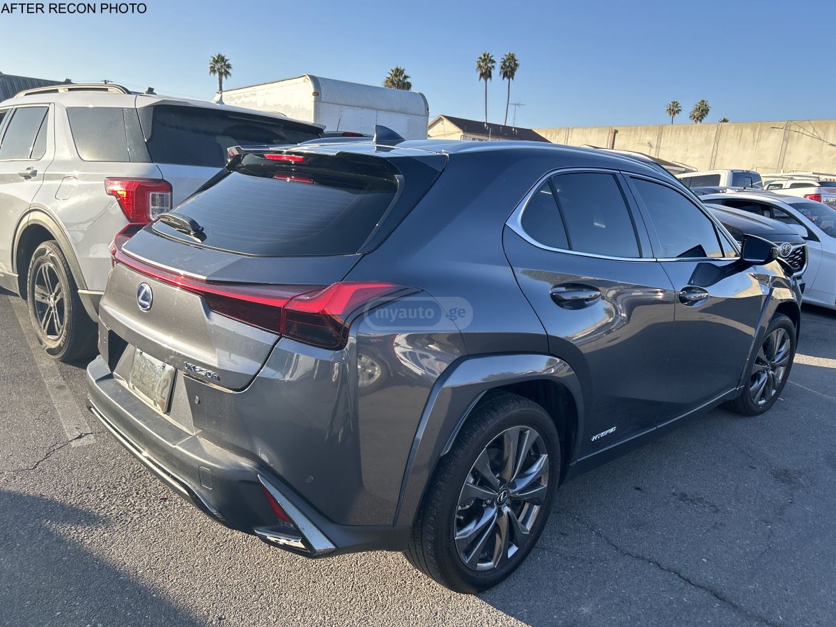 Lexus F SPORT 4dr All-Wheel Drive CV — миниатюра 3