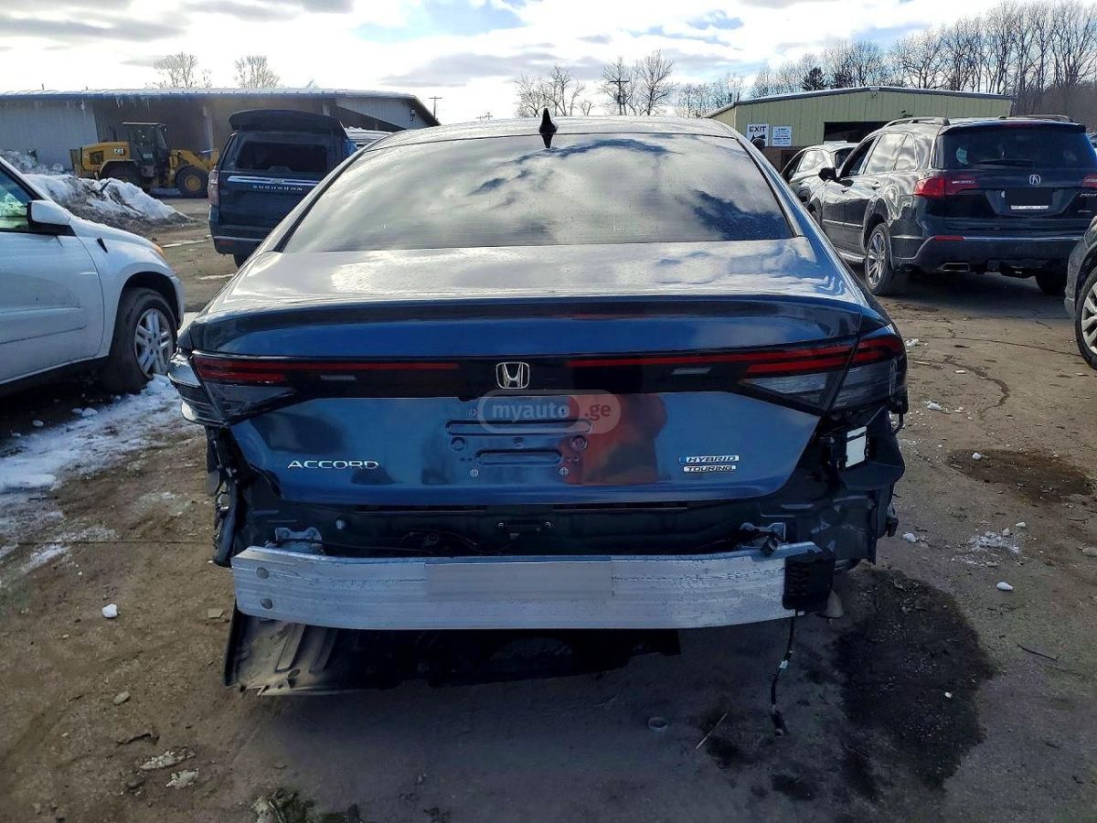 Honda Touring hybrid — миниатюра 6