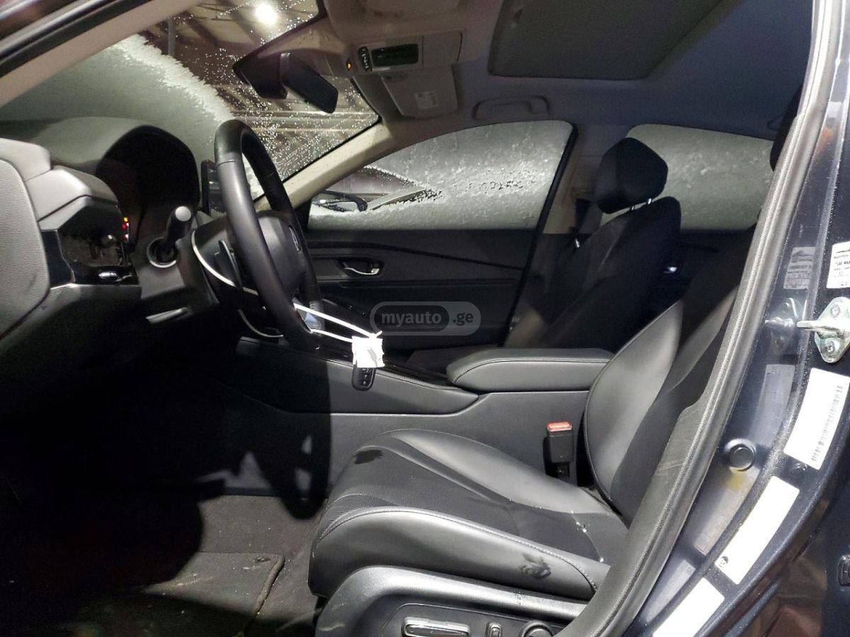 Honda Touring hybrid — миниатюра 7