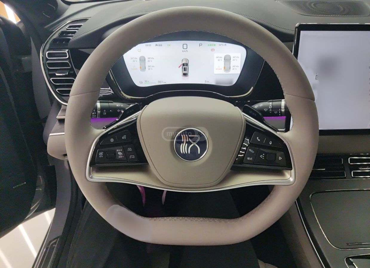 BYD Han 2025 — миниатюра 2