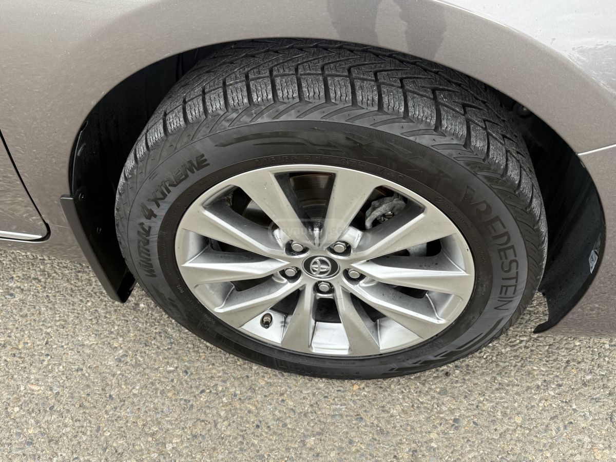 Toyota Camry - фото 15