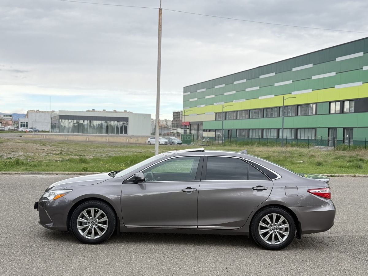 Toyota Camry - фото 7