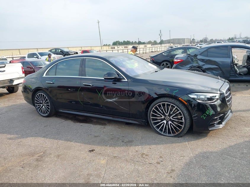 Mercedes-Benz S 500 Base S 500 4dr All-Wheel Drive 2022 — миниатюра 14