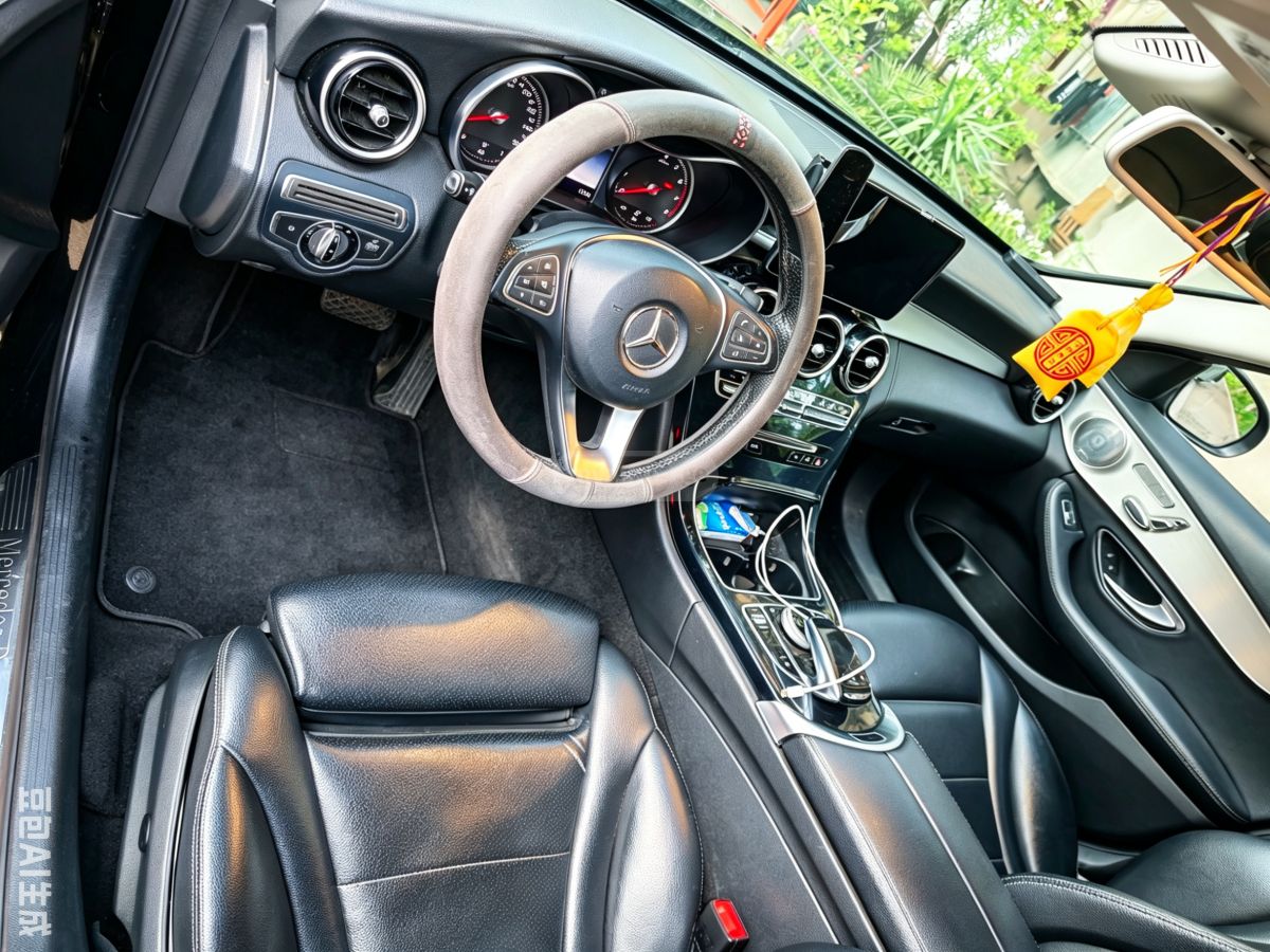 Mercedes-Benz C 300 - фото 10