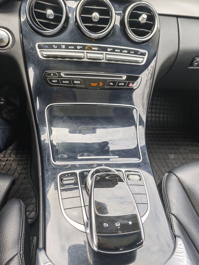 Mercedes-Benz C 300 - фото 12