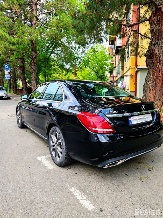 Mercedes-Benz C 300 - фото 5