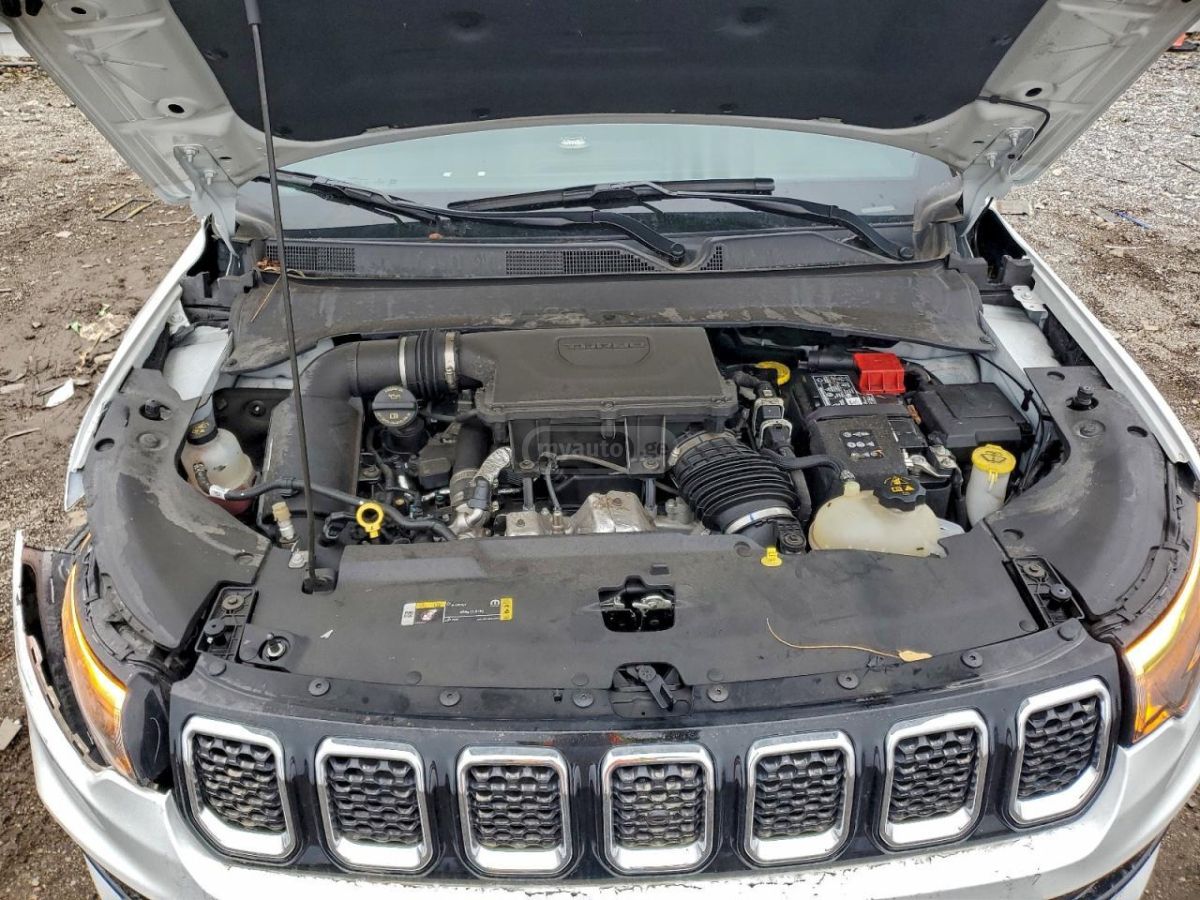 Jeep Limited 4dr 4x4 Automatic — миниатюра 11